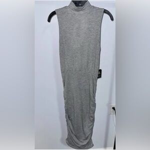Grey sleeveless express dress